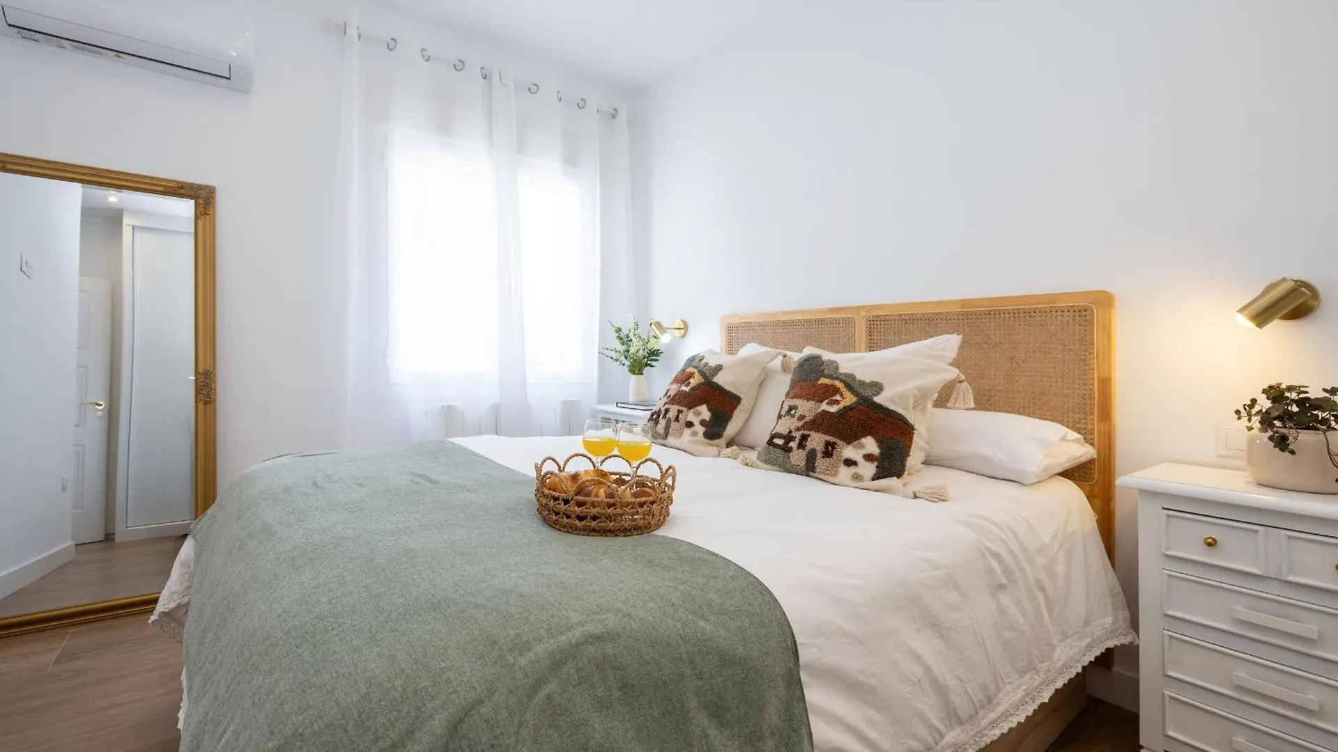Granada Center Heaven Apartment 0*,  Spain